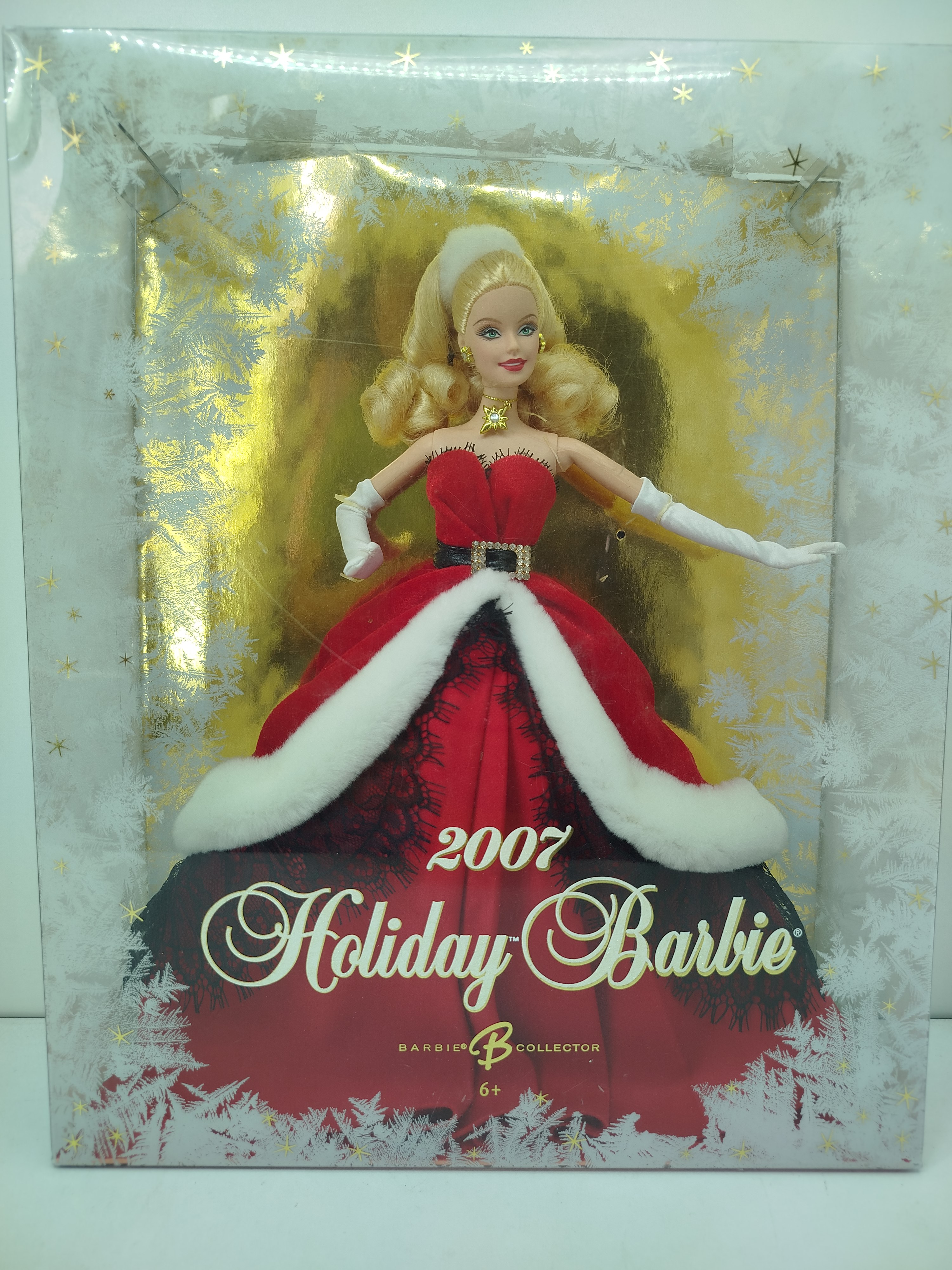  2007 Holiday Barbie de la línea Barbie Collector, lanzada al mercado por Mattel en 2007
