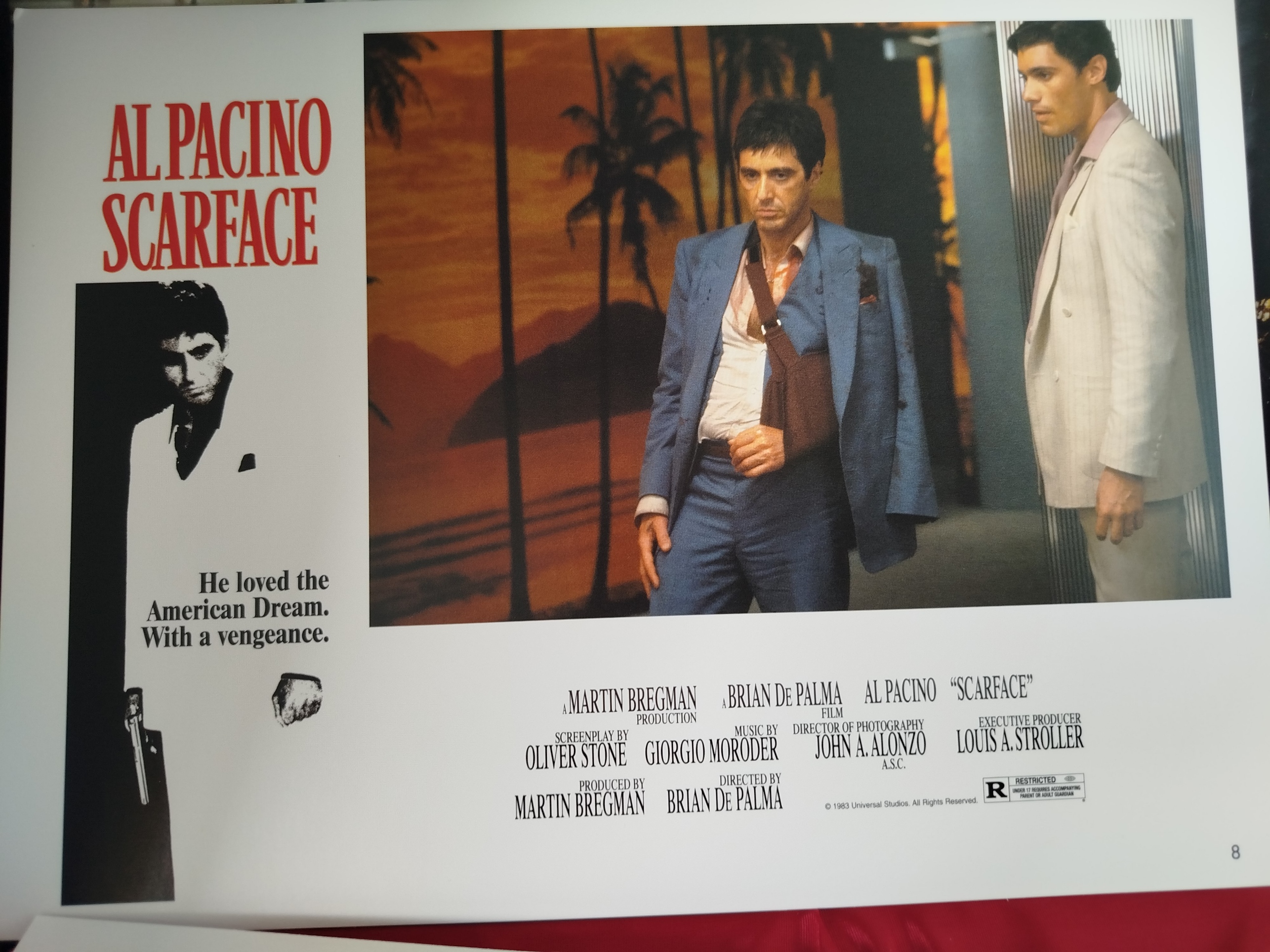 Caja Edicion Especial de Coleccionista de la película Scarface (Caracortada) protagonizada por Al Pacino -  Caja diseño texturizado que simula piel de cocodrilo - Incluye dos DVD y Tarjetas de lobby