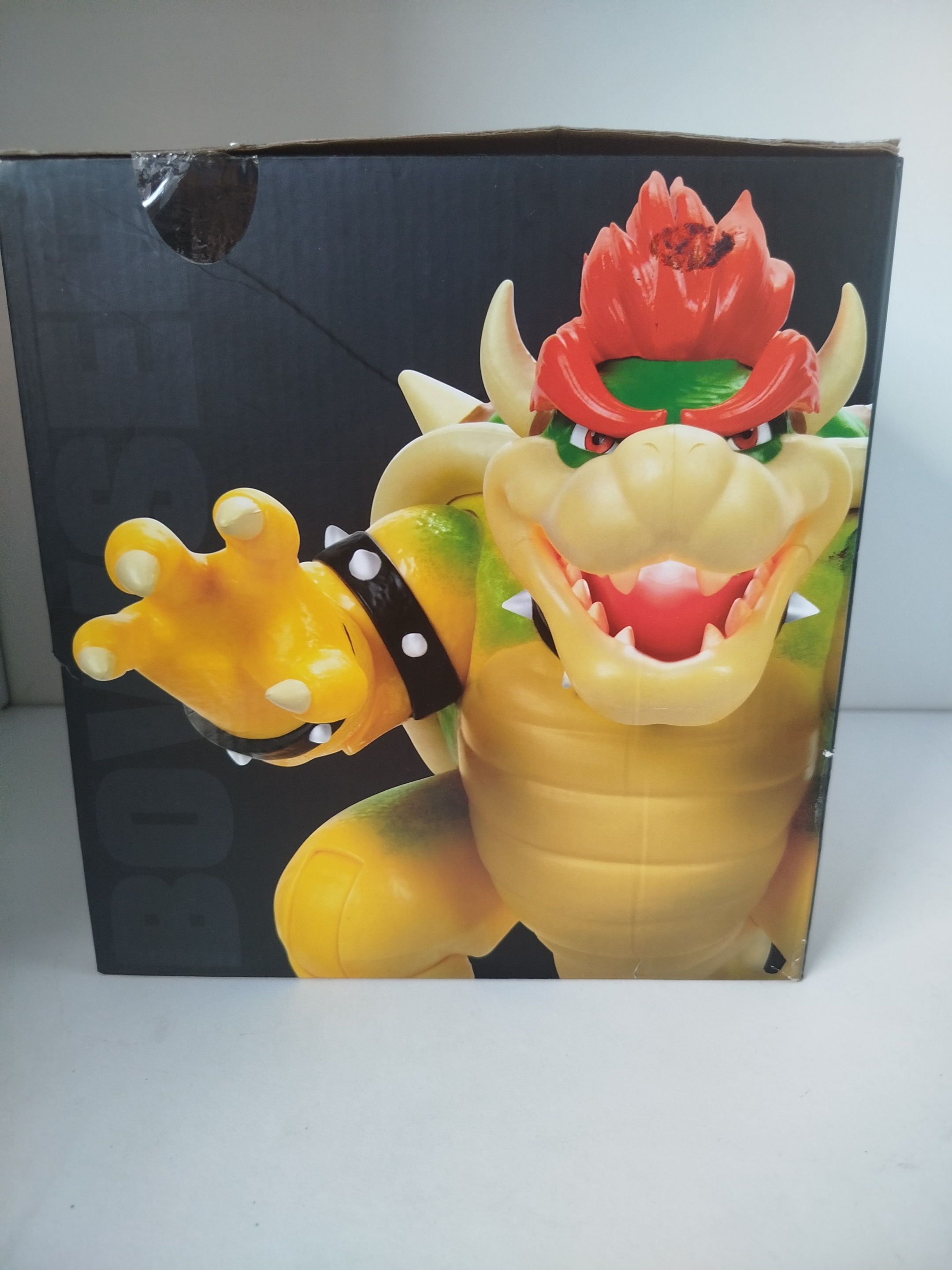 Mario Bros - Figura de Accion de Bowser de 18 cm, de la película Super Mario Bros. 14 Puntos articulados - Papel tranparente de la caja deteriorado