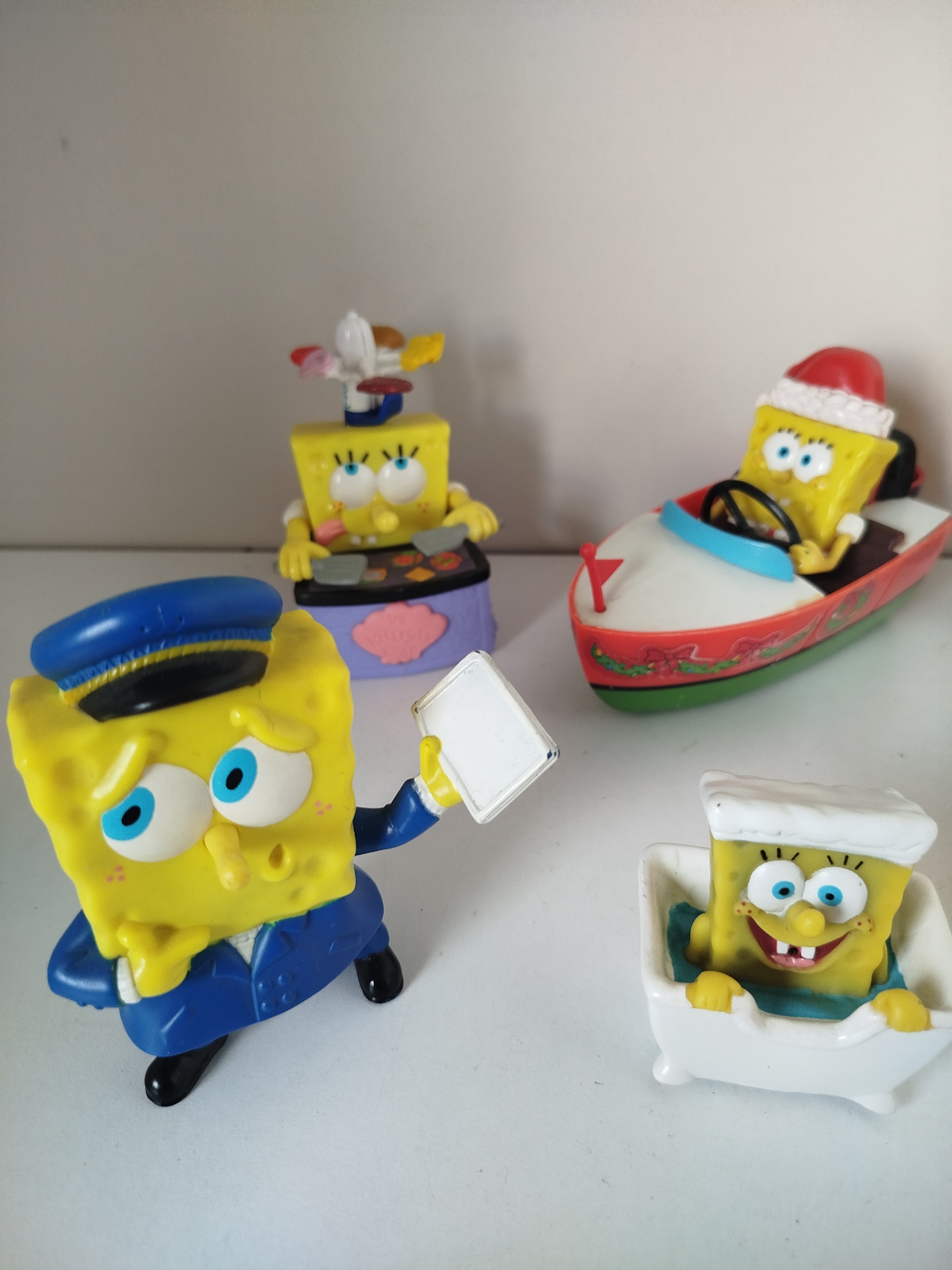 Lote de  6 Figuras de Bob Esponja