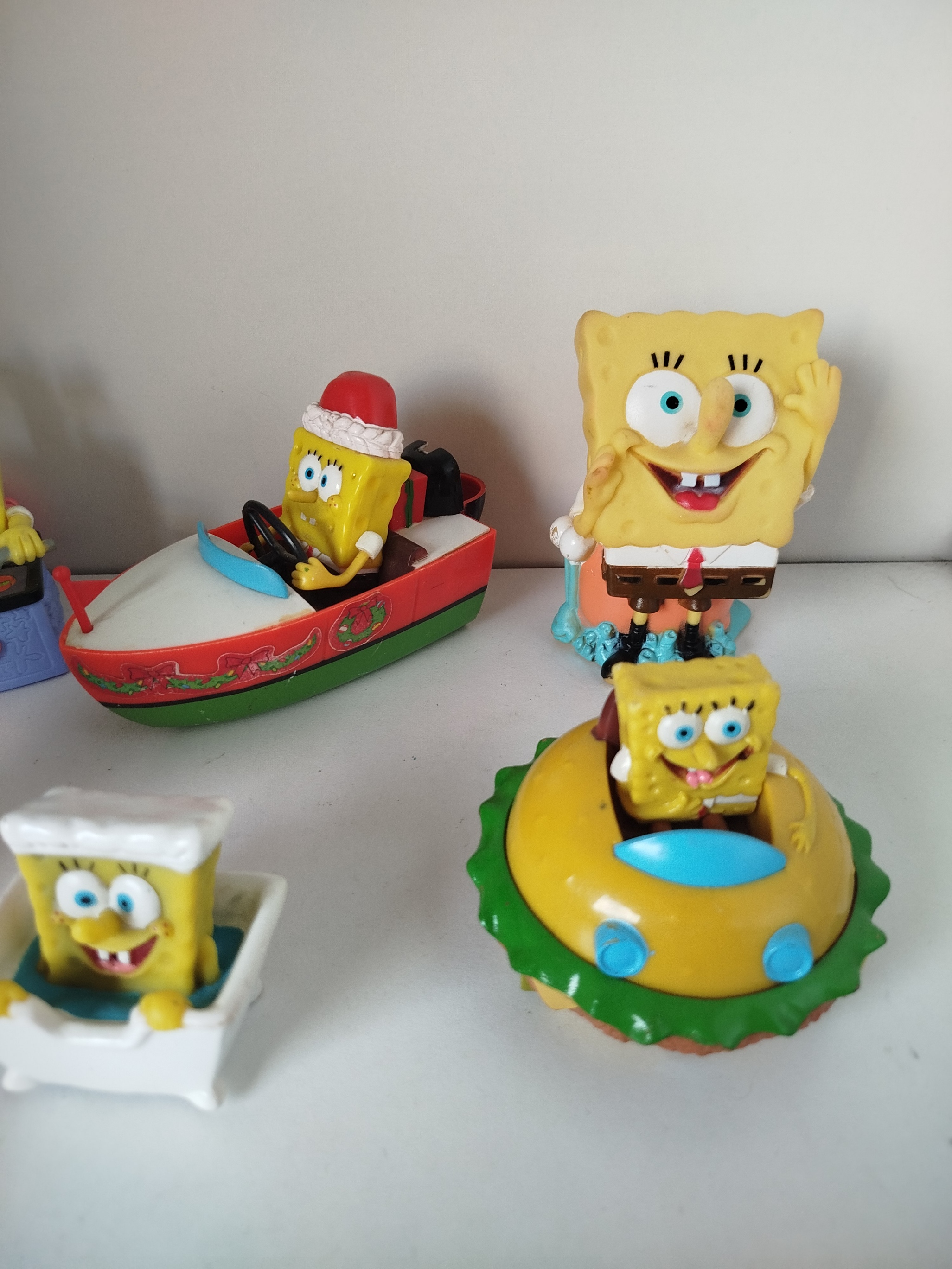 Lote de  6 Figuras de Bob Esponja