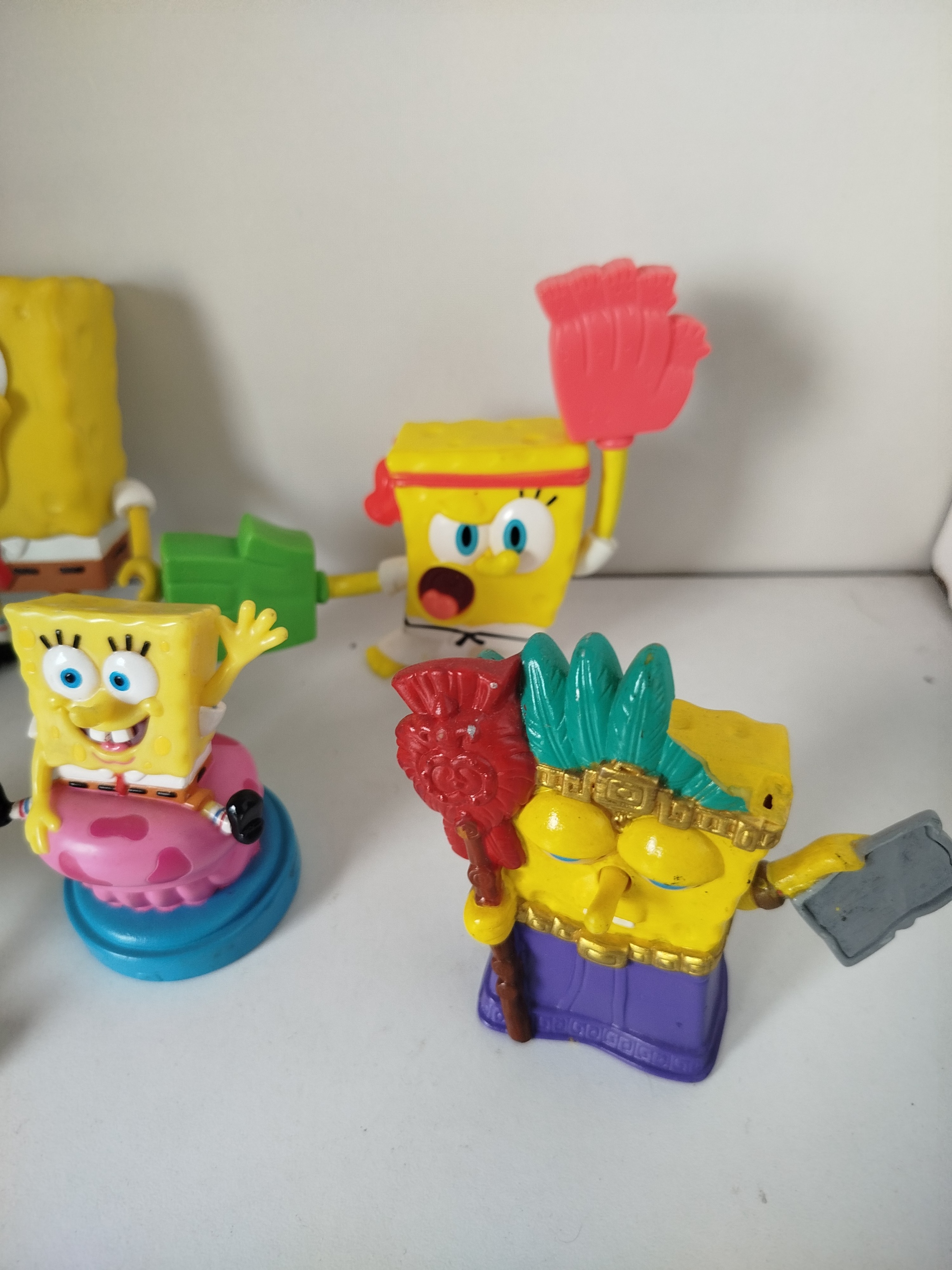 Lote de  5 Figuras de Bob Esponja